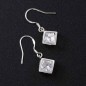 Kocka fülbevaló Swarovski kristállyal. 00019ec